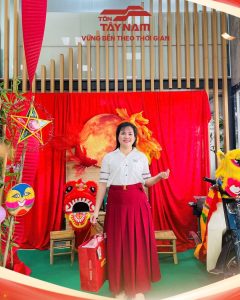 Mid-Autumn celebration at Ton Tay Nam