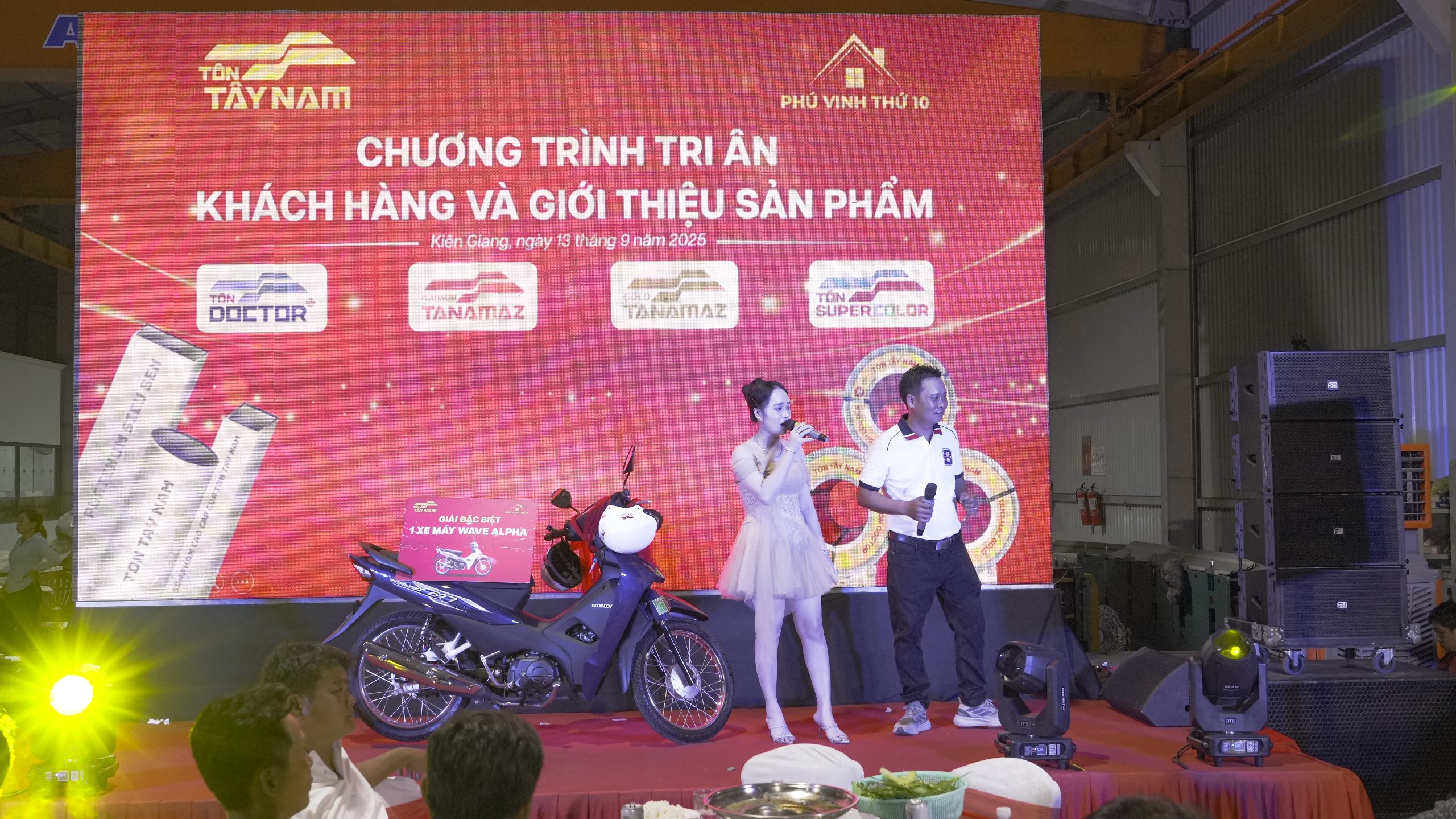 Video - Tôn Tây Nam